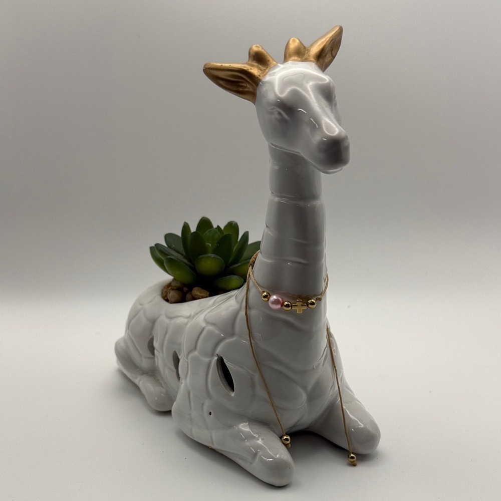 Ceramic Giraffe Succulent Planter Decorative Plant Pot White & Gold & Necklace